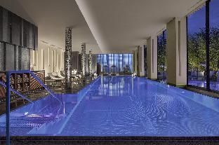 Royal Savoy Hotel and Spa - Swimming pool