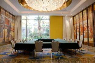 Chimelong Circus Hotel Zhuhai Ocean Kingdom photo 4