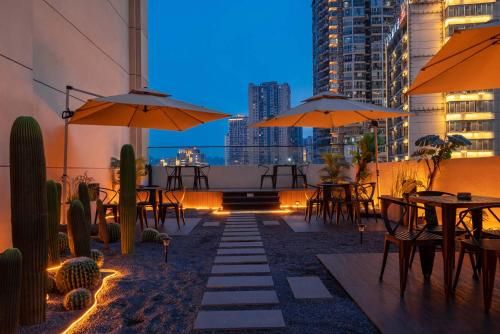 Chongqing INS·Wanbai Terrace River View Hotel (Jiefangbei Hongyadong Branch) - Facilities - 2