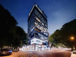 Campanile Hotel Chongqing Jiefangbei Pedestrian Street photo 2