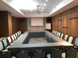 Naiwei L Executive Apartments photo 5