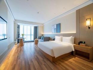 Starway Hotel Qingdao West Coast World Expo City main photo