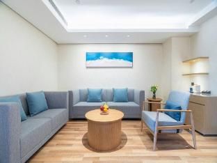 Starway Hotel Qingdao West Coast World Expo City photo 3