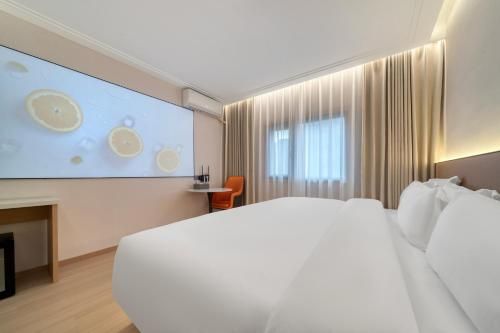 The Screen Hotel Hangzhou East St ation-Zhanongkou Metro - Facilities - 1