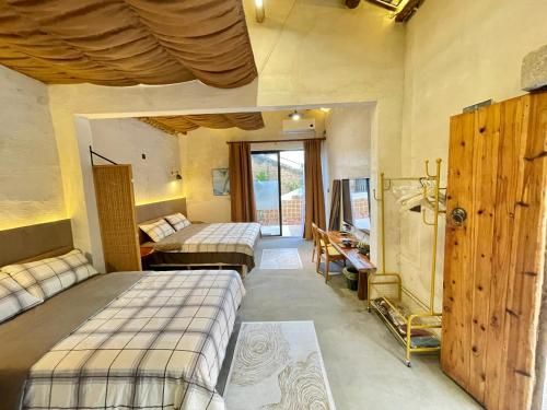 Waiting for the Blossoms B&B Tea House photo 4