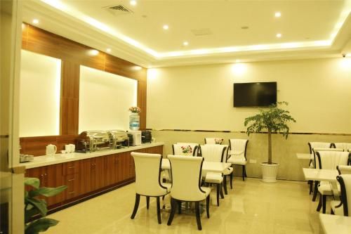 GreenTree Inn LiuAn Jinan District North Bus Station Express Hotel photo 3