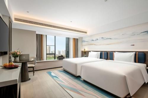 Mehood Lestie, Maoming High-speed Railway Station photo 4