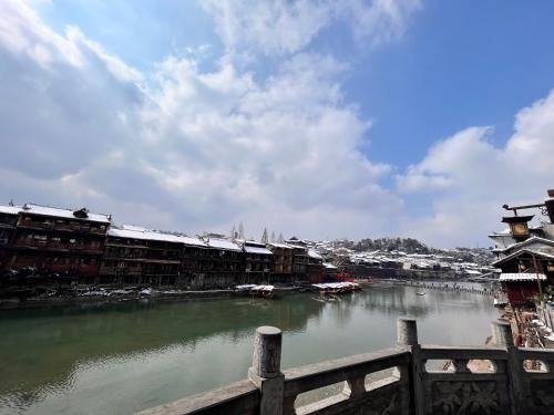 Fenghuang Xiangyun Pavilion Boutique Riverside B&B - Nearby attraction - 4