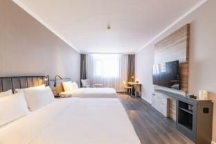 Hanting Premium Hotel Youjia Baicheng Shengli Xi Road photo 3