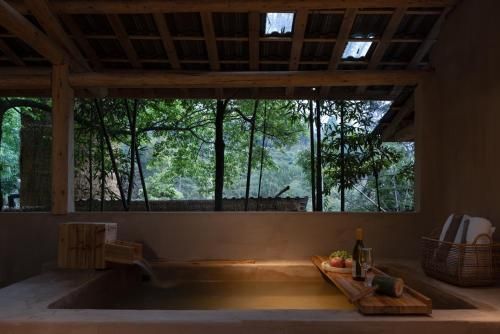 Twilight Cloud Spring Tree Private Hot Spring Homestay Bifengxia Panda Base Store - Surrounding environment - 4