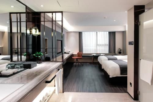 Harbin Week Inn Hotel main photo