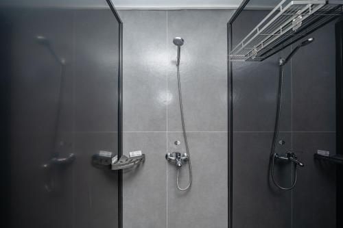 Dengba Inn-Shanghai Caohejing Hechuan Road Subway Station Branch - Shower - 4