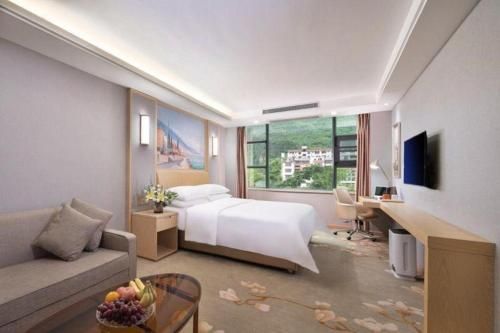 Vienna Hotel Guangxi Hechi Jinchengjiang Baima Street main photo