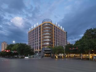 Ji Hotel Kuitun Wusu Street Yipinhui - Parking lot