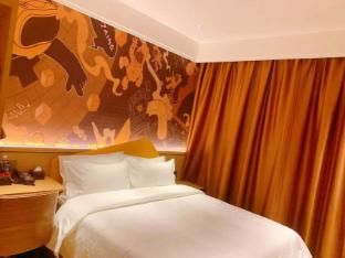 IU Hotel Jinzhong First Peoples Hospital photo 4