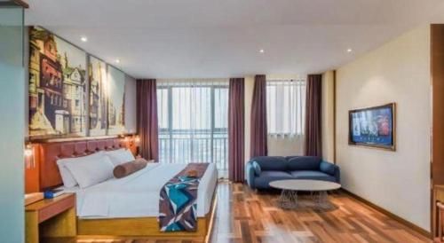 James Joyce Coffetel Chengdu Longquan Dongfang Huada Plaza main photo