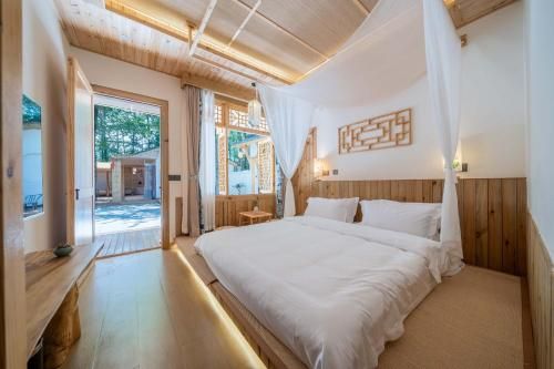 Xiwoo Designer Villa with Exclusive Courtyard & Hot Spring photo 2