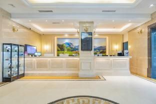 Yitel Zhige - Chengdu Kuanzhai Alley Jinsha Cultural Palace Subway Station photo 3