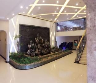 7 Days Premium Kunming South Railway Station University Town Metro Station photo 5