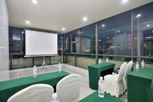 Yilong Yitang Hotel Kunming Railway Station Joy City Center photo 3