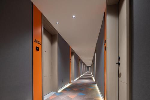 Xi Gu Hotel Wuhan Xudong Metro Station Branch photo 3