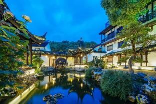 Floral Hotel Tongli Ancient Town Yiyuan Garden Inn main photo