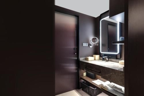 Atour Hotel Dali Ancient City March Street photo 2