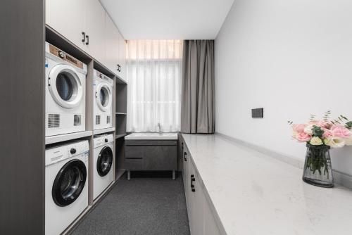 Four Seasons Yijing Hotel photo 2