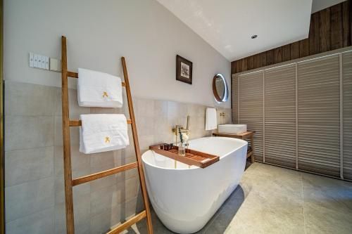 Sun Nest Yoga Designer Meisu Lijiang Shuhe Ancient Town Branch photo 3