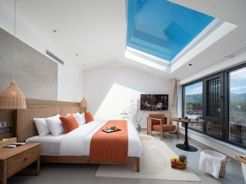 Yinlu Hongyuan (East Gate Store of the Old Town of Lijiang) photo 2