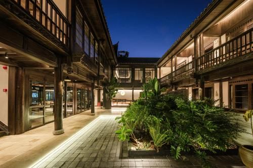 Floral Sheqinghe B&B photo 5