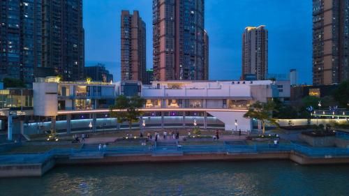 Floral Luxury Wuhu Lake Art Hotel main photo