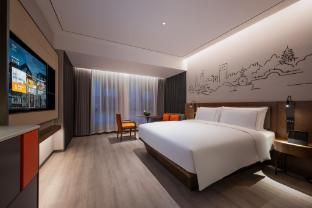 UrCove By Hyatt Yangzhou Dongguan Street - Interior view - 1