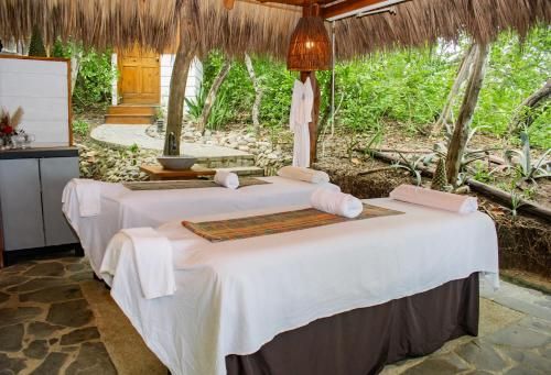 Isla Chiquita Glamping Hotel - Surrounding environment - 2
