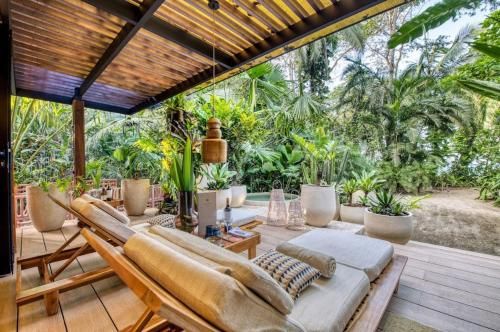 awa Beachfront Hotel photo 3