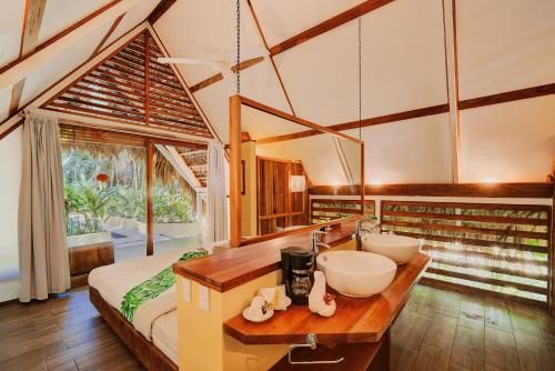 Hotel Shawandha Costa Rica - Bathroom - 2