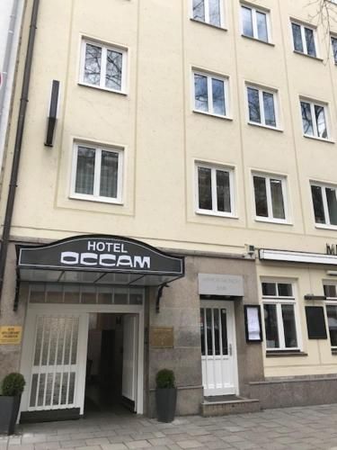 Hotel Occam - Entrance - 1