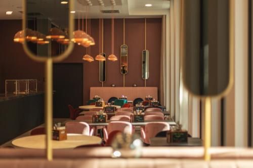 Holiday Inn – the niu, Loco Munich North by IHG - Food and beverages - 1