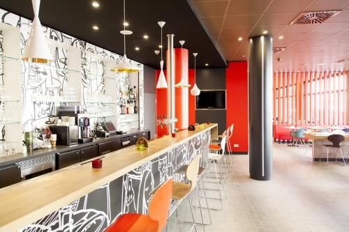 Ibis Muenchen City Arnulfpark - Food and beverages - 1