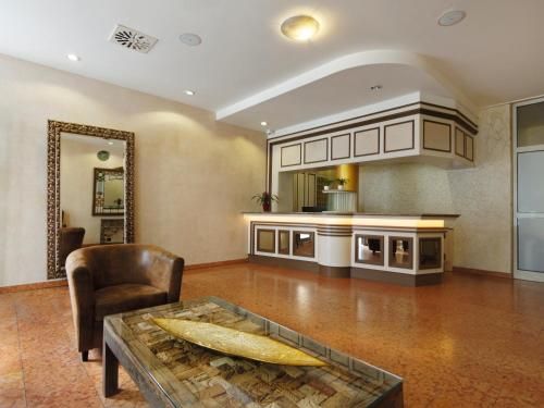 ARABEST Aparthotel photo 4