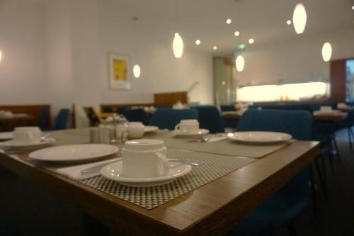 Hotel Senator Munich - Food and beverages - 2