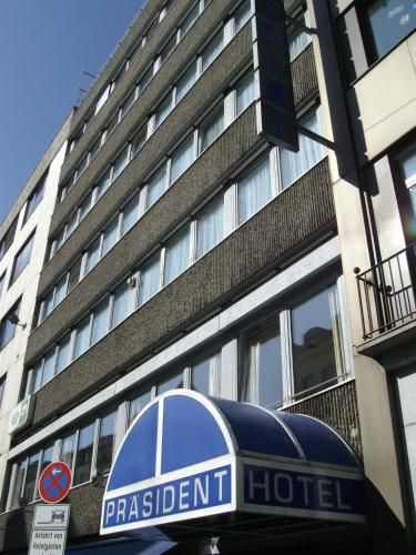 Hotel Praesident - Entrance - 2