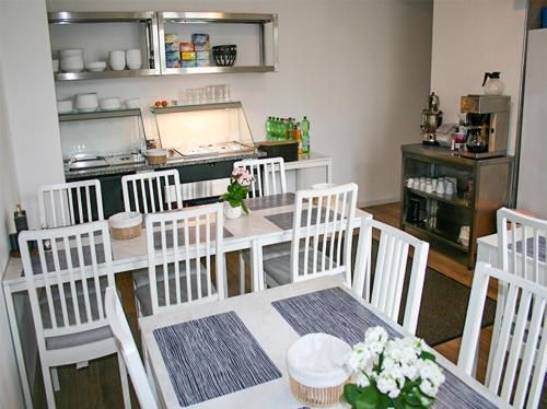Seehafen Hostel - Food and beverages - 1
