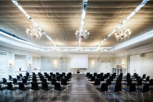First Hotel Grand - Business center - 3