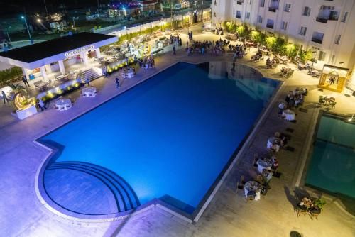 Palma Hotel - Swimming pool - 4