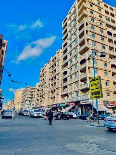 Marsa Matrouh, Al Safwa Towers and Dar Al Iman - Surrounding environment