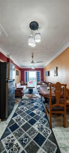 Business Tower photo 3