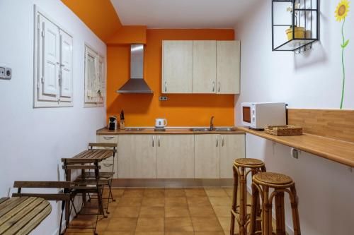 Monrooms Barcelona Apartments - Kitchen - 4
