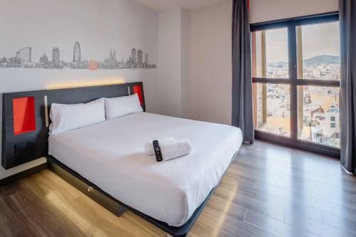 easyHotel Barcelona Fira photo 5