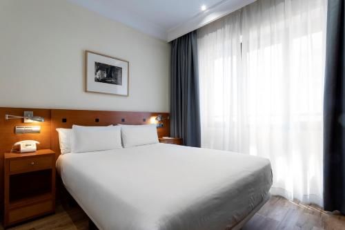 Petit Palace Cliper-Gran Via - Bed